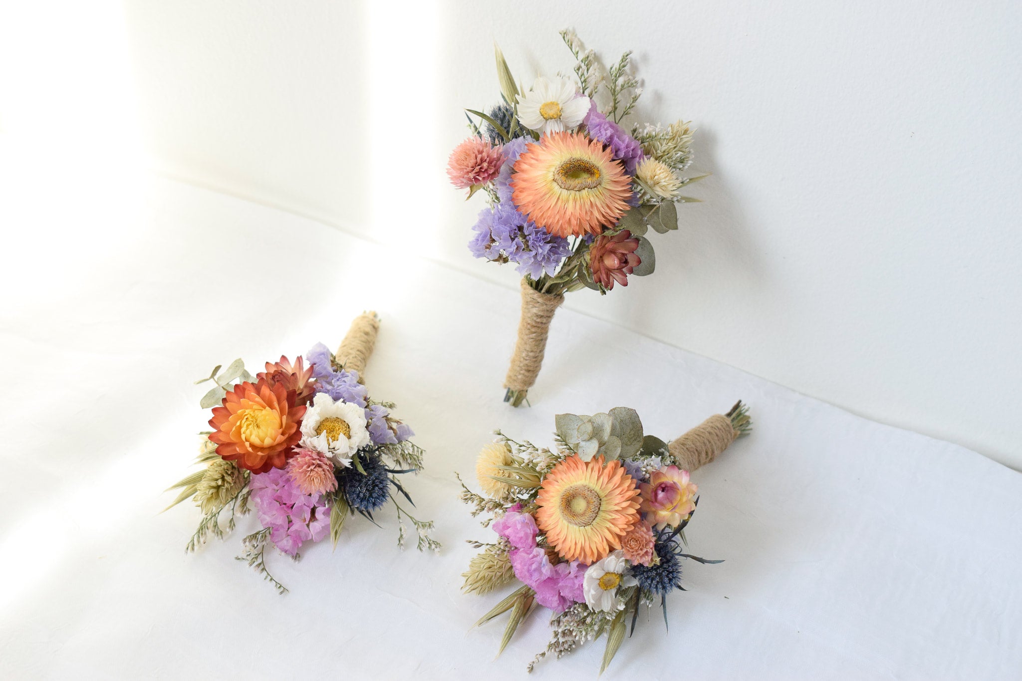 カシニョール 、【BUNCH OF FLOWERS IN MEADOW】 il_fullxfull.3651268387_70bs.jpg